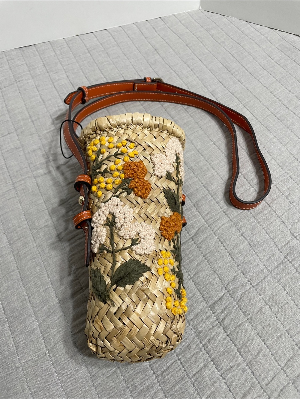 NWOT Zara Raffia Mini Crossbody “Bottle Bag” Embroidered Floral Straw Boho